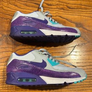 Nike women’s airmax size 9